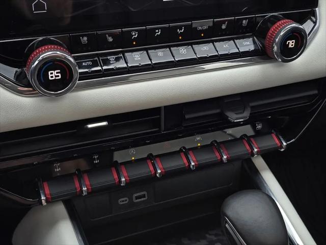 2023 GMC Canyon 4WD Crew Cab Short Box AT4X