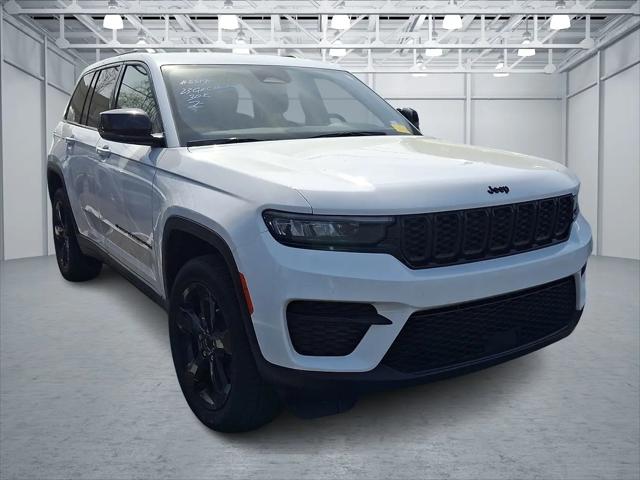 2023 Jeep Grand Cherokee Altitude 4x4