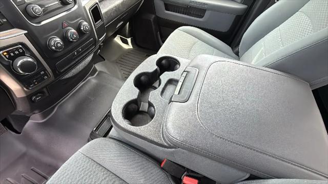 2019 Ram 1500 Classic SLT Crew Cab 4x4 6'4" Box