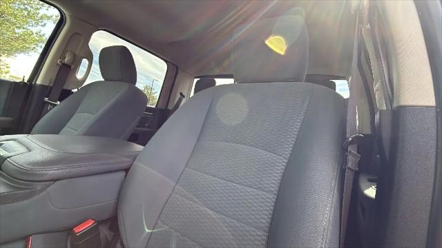2019 Ram 1500 Classic SLT Crew Cab 4x4 6'4" Box