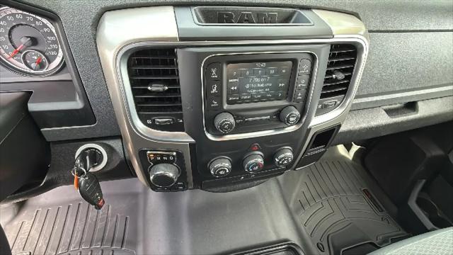 2019 Ram 1500 Classic SLT Crew Cab 4x4 6'4" Box