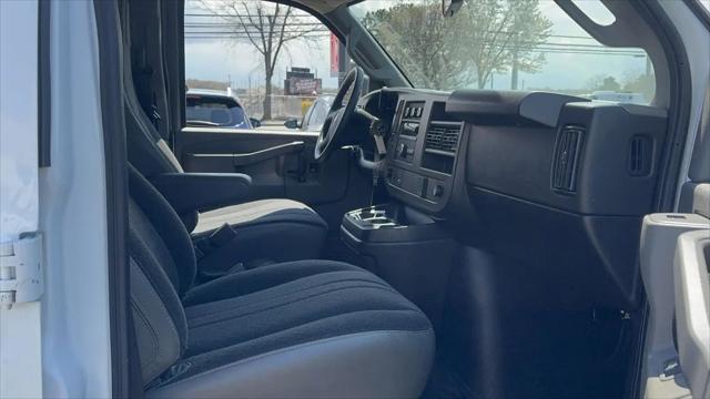 2024 GMC Savana Cargo RWD 2500 Regular Wheelbase Work Van