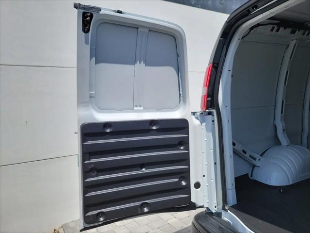 2026 GMC Savana Cargo 2500 Regular Wheelbase, Work Van, RWD