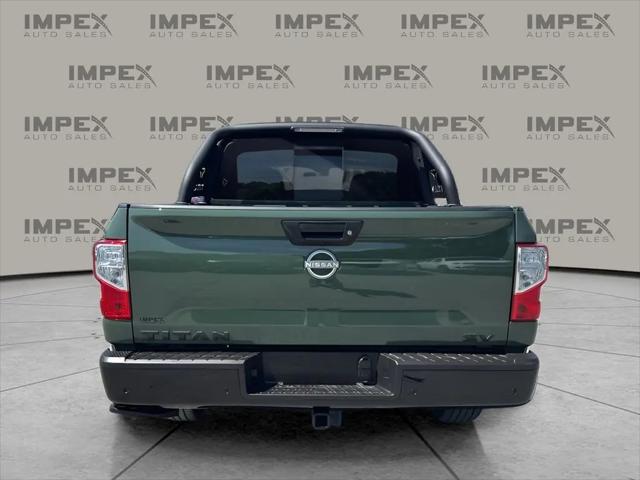 2024 Nissan Titan Crew Cab SV 4x2