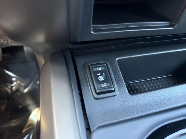 2024 Nissan Titan Crew Cab SV 4x2