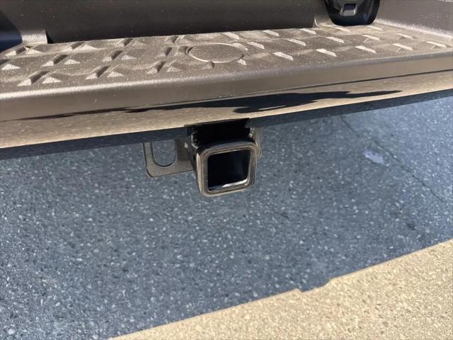 2024 Nissan Titan Crew Cab SV 4x2