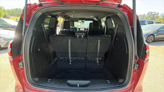 2024 Chrysler Pacifica Hybrid S Appearance Pkg