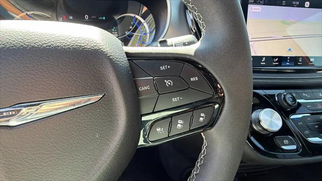 2024 Chrysler Pacifica Hybrid S Appearance Pkg