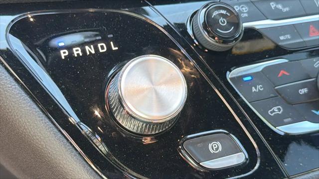 2024 Chrysler Pacifica Hybrid S Appearance Pkg