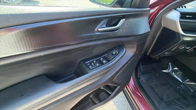 2025 Jeep Grand Cherokee L Laredo 4x2