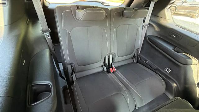 2025 Jeep Grand Cherokee L Laredo 4x2
