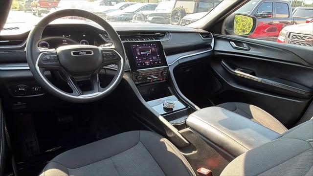 2025 Jeep Grand Cherokee L Laredo 4x2