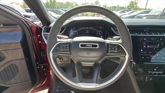 2025 Jeep Grand Cherokee L Laredo 4x2