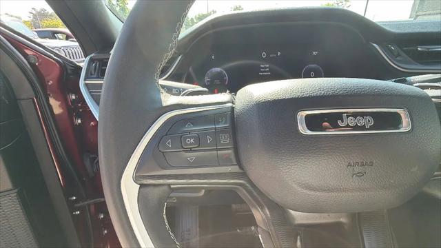2025 Jeep Grand Cherokee L Laredo 4x2