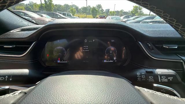 2025 Jeep Grand Cherokee L Laredo 4x2