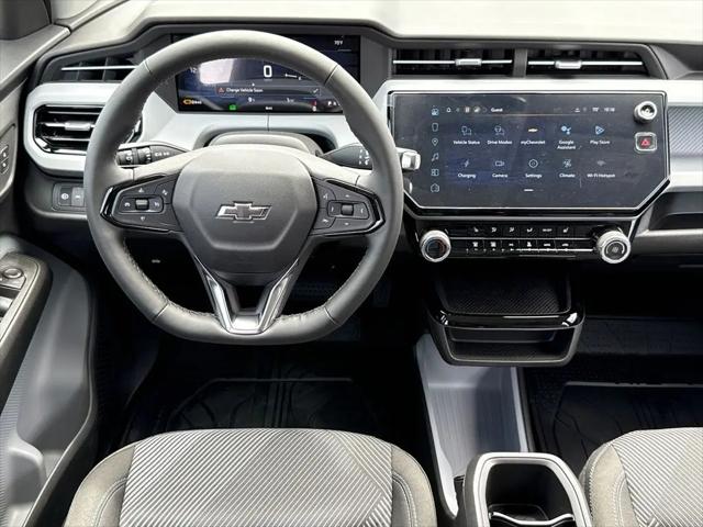 2027 Chevrolet Bolt LT FWD