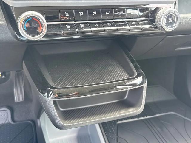 2027 Chevrolet Bolt LT FWD