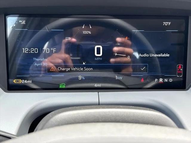 2027 Chevrolet Bolt LT FWD