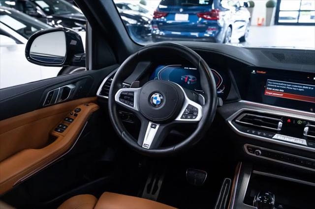 2022 BMW X5 M50i