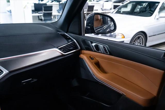 2022 BMW X5 M50i