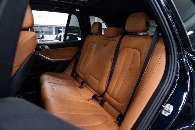 2022 BMW X5 M50i