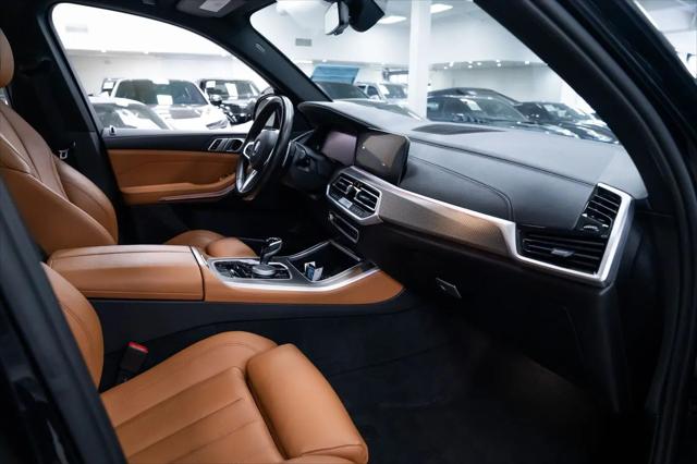 2022 BMW X5 M50i