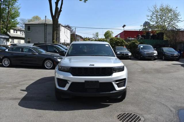 2025 Jeep Grand Cherokee Altitude 4x4