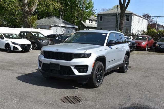 2025 Jeep Grand Cherokee Altitude 4x4