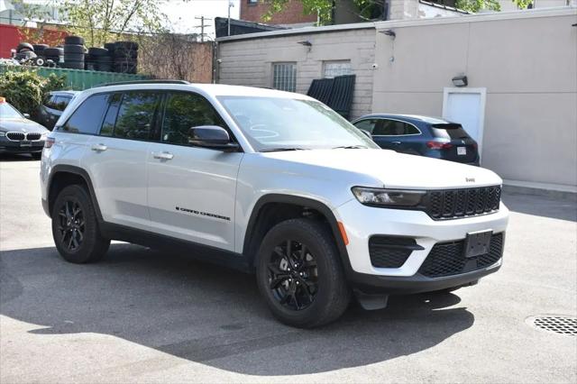 2025 Jeep Grand Cherokee Altitude 4x4