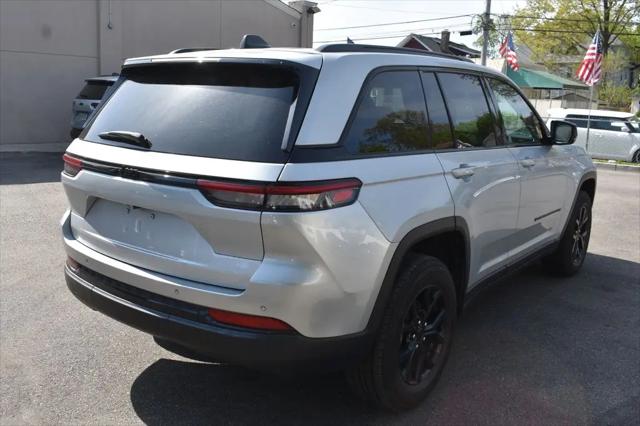 2025 Jeep Grand Cherokee Altitude 4x4