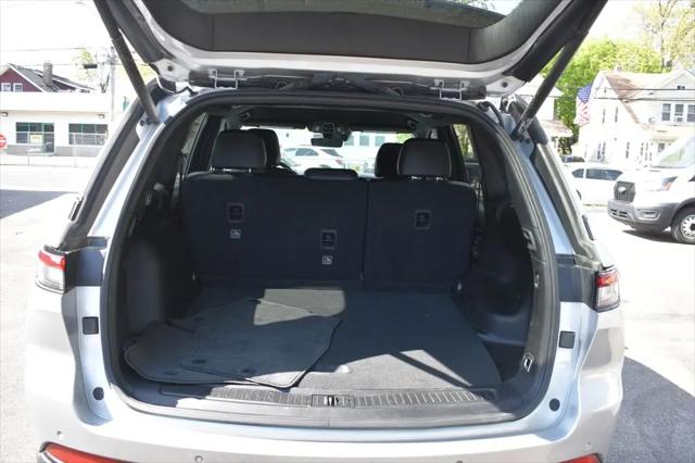 2025 Jeep Grand Cherokee Altitude 4x4