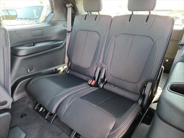 2026 Jeep Grand Cherokee L Laredo 4x4