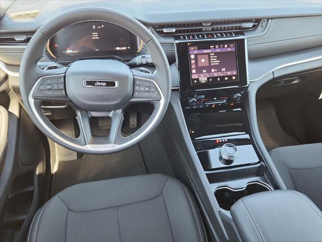 2026 Jeep Grand Cherokee L Laredo 4x4