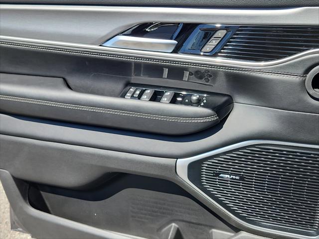 2026 Jeep Grand Wagoneer Upland