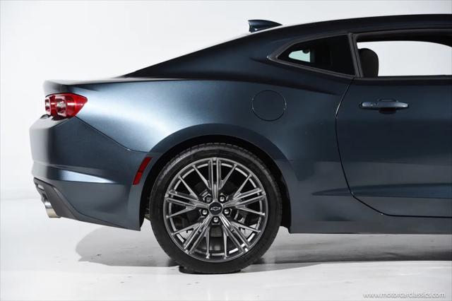2021 Chevrolet Camaro RWD Coupe LT1