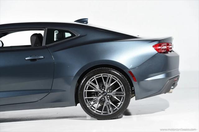 2021 Chevrolet Camaro RWD Coupe LT1