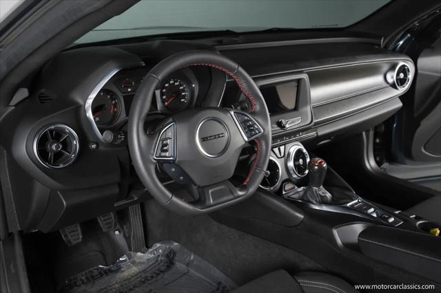 2021 Chevrolet Camaro RWD Coupe LT1
