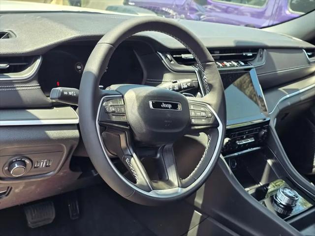 2026 Jeep Grand Cherokee Altitude 4x2