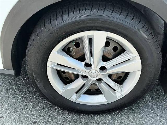 2024 Nissan Kicks S Xtronic CVT