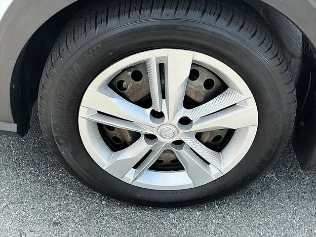 2024 Nissan Kicks S Xtronic CVT