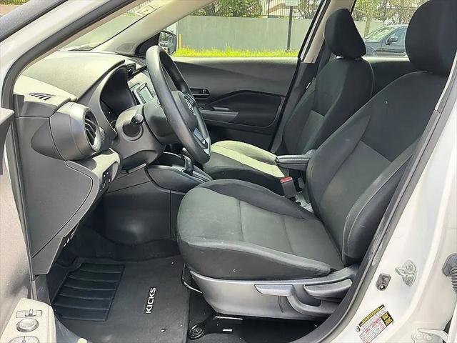 2024 Nissan Kicks S Xtronic CVT