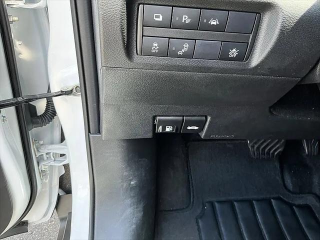 2024 Nissan Kicks S Xtronic CVT