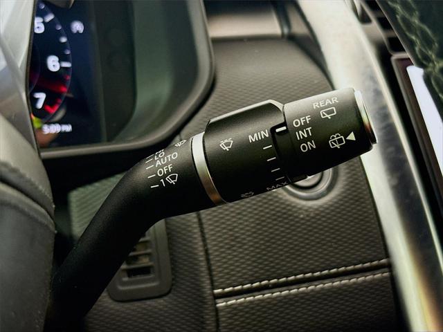 2023 Land Rover Discovery P360 Metropolitan Edition