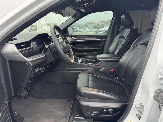 2025 Jeep Grand Cherokee L Limited 4x4