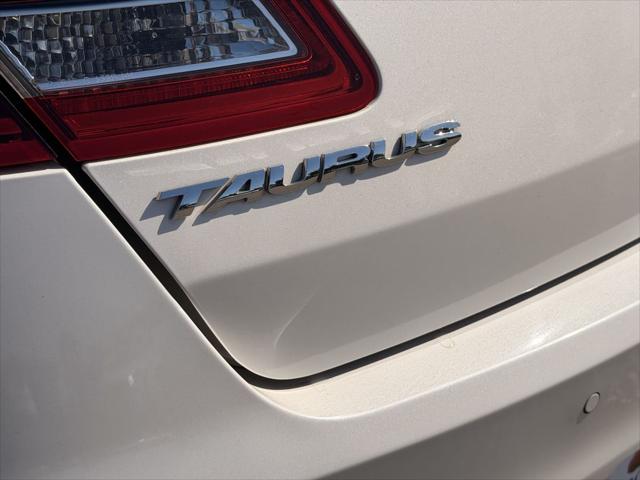 2016 Ford Taurus SEL