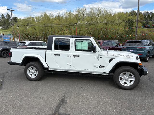 2022 Jeep Gladiator Sport S