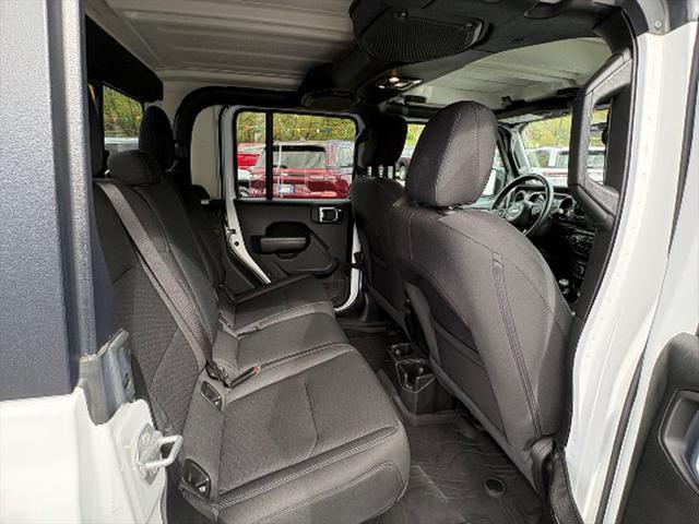 2022 Jeep Gladiator Sport S