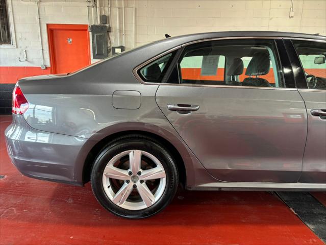 2013 Volkswagen Passat 2.5L SE
