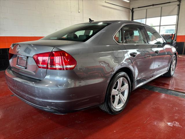 2013 Volkswagen Passat 2.5L SE
