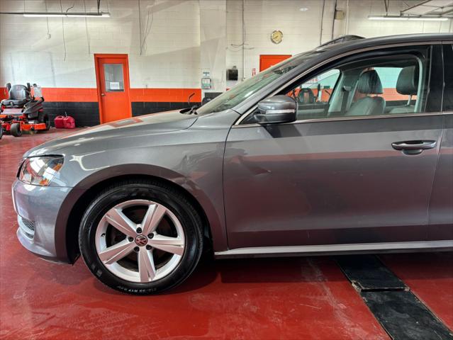 2013 Volkswagen Passat 2.5L SE